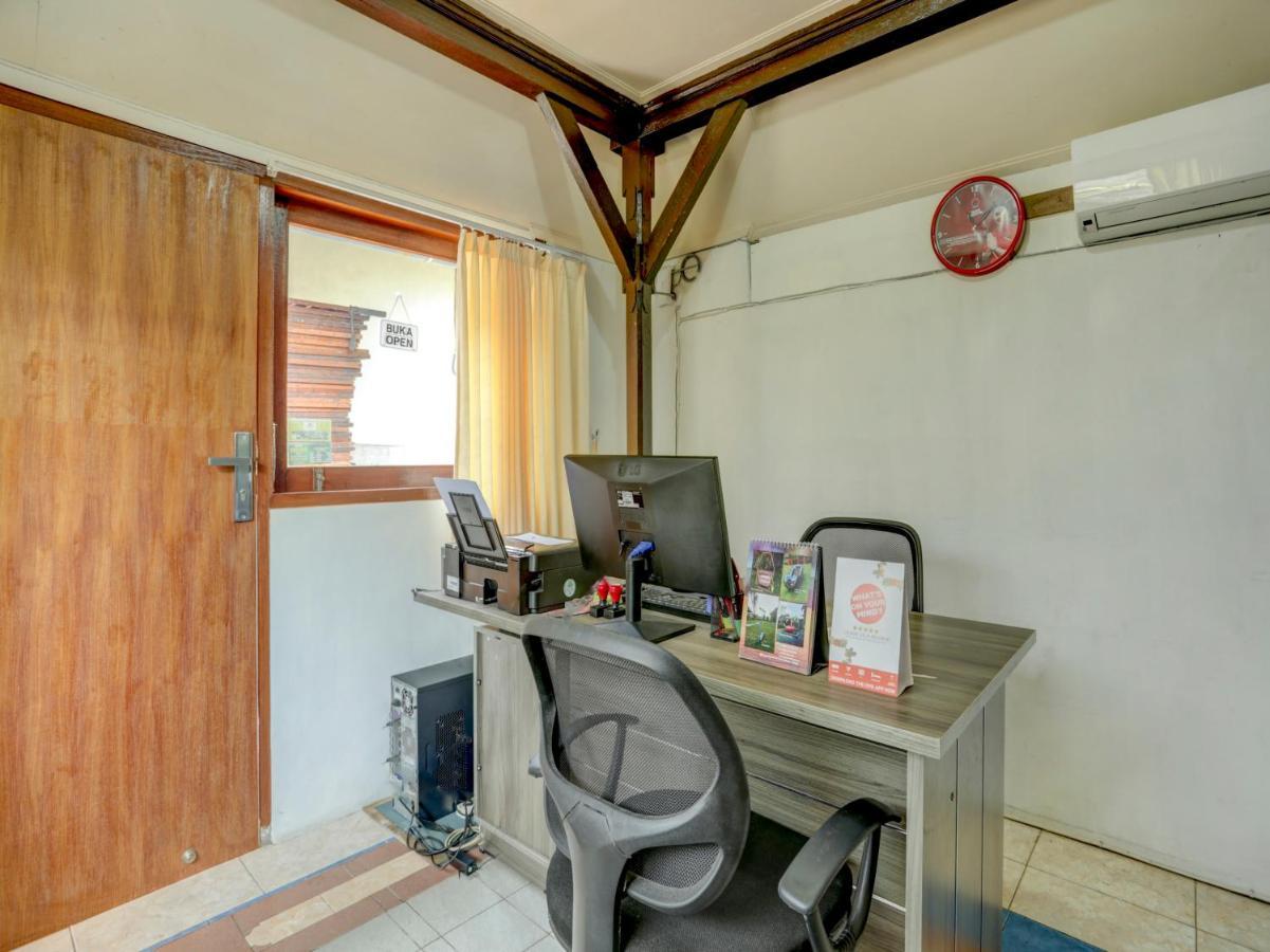 Oyo 90116 Carik Bali Guest House Canggu Exterior foto