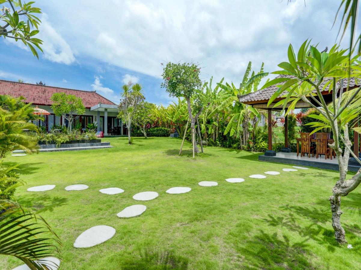 Oyo 90116 Carik Bali Guest House Canggu Exterior foto